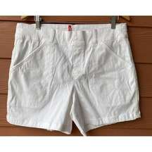 Spanx Women Plus Size 1X Shorts Mid Rise Stretch White Excellent