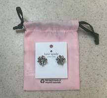 holiday earrings - NWT - brand new