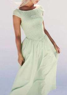 Ceci Smocked Midi - Mint - size M