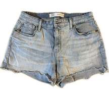 Women's Levi’s High Waist Light Wash Denim Shorts‎ 31/12 Frayed Hem