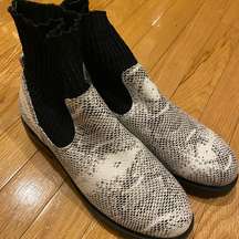 New Booboo Snake Sock Chunky Chelsea Boots size 7