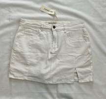 NWT White denim skort size large