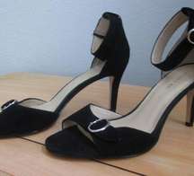 New! Audrey Brooke Black Suede Heels - Sz 8