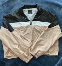 Pullover Windbreaker