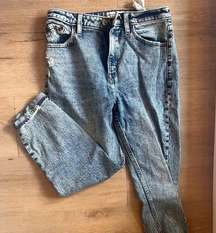 The mom high rise curve love jeans Abercrombie 4s