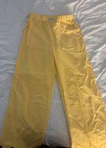 Wide leg Yellow Pants