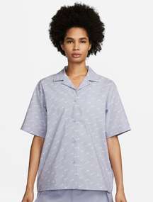 NWT  Sportswear Everyday Woven Short Sleeve Top