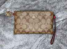 Wristlet