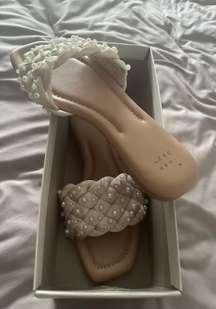 Pearl bridal sandals 