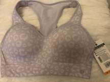 NEW Maximum Support Ladies Sports Bra Lavender Cheetah Medium M 32c 34b 36a