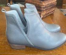 Sbicca Vintage Collection Boots Womens 7.5 Gray Leather Booties