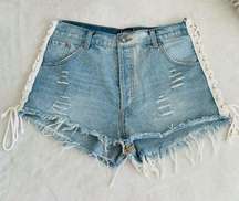 𝅺twelve ontwelfth Double Lace-Up jean Shorts Washed size 30W (MEDIUM)