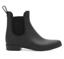 Tinsley Rubber Chelsea Boots in Black Matte Size 6