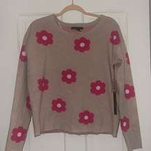 Tahari Cropped Sweater NWT Size Medium