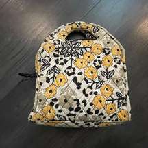 Vera Bradley lunchbox minor flaws on exterior and perfect interior & pickets