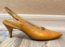 Vintage Andrew Geller Gold Leather Slingback Heels Size 7