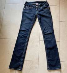 Women’s Size 28 Straight Leg Low Waisted Medium Wash Jeans.