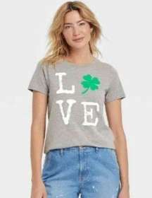 NWT Grayson Threads Women's St. Patrick's Day 'Love' Graphic T-Shirt Size Small