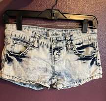 low rise Gemini acid wash shorts