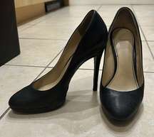 black pumps