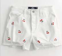 White Cherry Embroidered Curvy High Rise Mom Short 3” Size 9 NWOT!