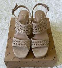 Mix No.6 Women’s Jesper Wedge Sandal in taupe size 9.5 M