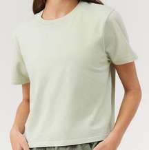 Outdoor Voices Everyday Shortsleeve - Slit Green