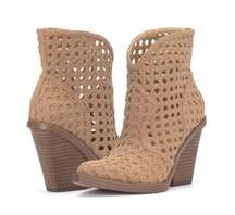 Jessica Simpson Lukkah Tan Bootie Women Size NWOB