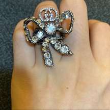 Gucci crystal bow motif Ring size xs
