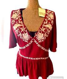 NWT Knox Rose Floral Bird Embroidered Boho Blouse Size M Red Smocked V Neck Top