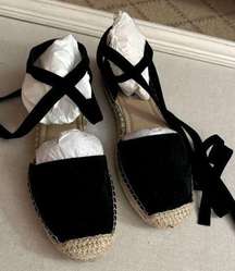 Steve Madden Black Rosette Espadrilles - 8M