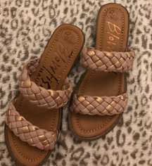 NWT  Malibu Vegan Bolly Lotus Slide In Rose gold 8.5m