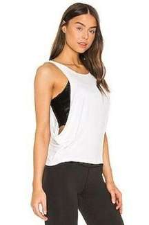 Varley Buckley Keyhole Muscle Tank Top in White Size Extra Small