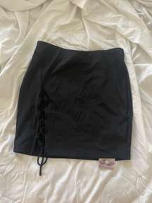 Hilara black skirt 