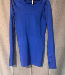 Long Sleeve  swiftly tech size 4