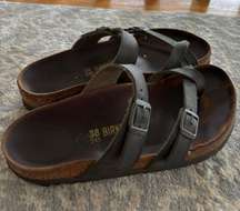 Sandal