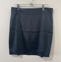 *NEW* Pretty Little Thing Black Satin Mini Skirt NWT Size US 4