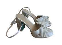 Betsy Johnson - Maddy Dressy Bow Platform Sandals in White & Silver