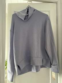 Long Sleeve Shirt / Sweater