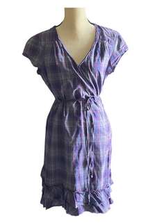 Adorable purple plaid wrap dress, short sleeves