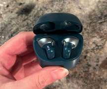 Tune 225TWS earphones