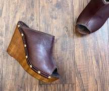 Sbicca • Guthrie wedge sandal platform brown leather peep toe mule slide clog