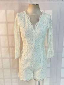 NSR white lace 3/4 bell sleeve romper size small