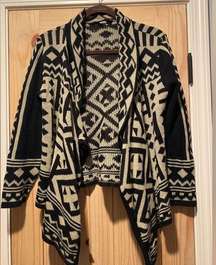 Knit Minded Women’s Aztec Print Cardigan Vest size Small