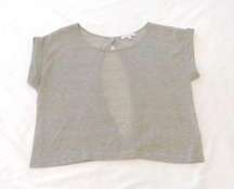 Delia’s boxy Top Sz M keyhole shirt gold