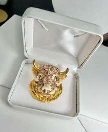 For Repair: Vintage signed Razza Bull zodiac Taurus Pendant Gold Tone (missing p