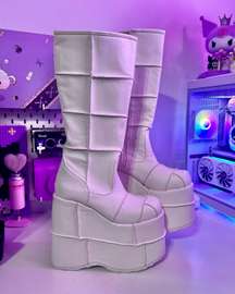 White Stack Platform Boots SZ M8/W10!