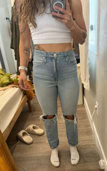 Curvy Jean