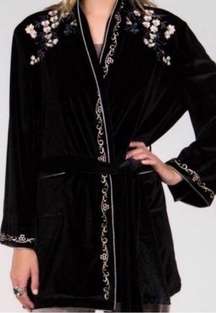 POL Black Velvet Embroidered Floral Robe Wrap