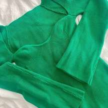 Kelly Green Sweater top